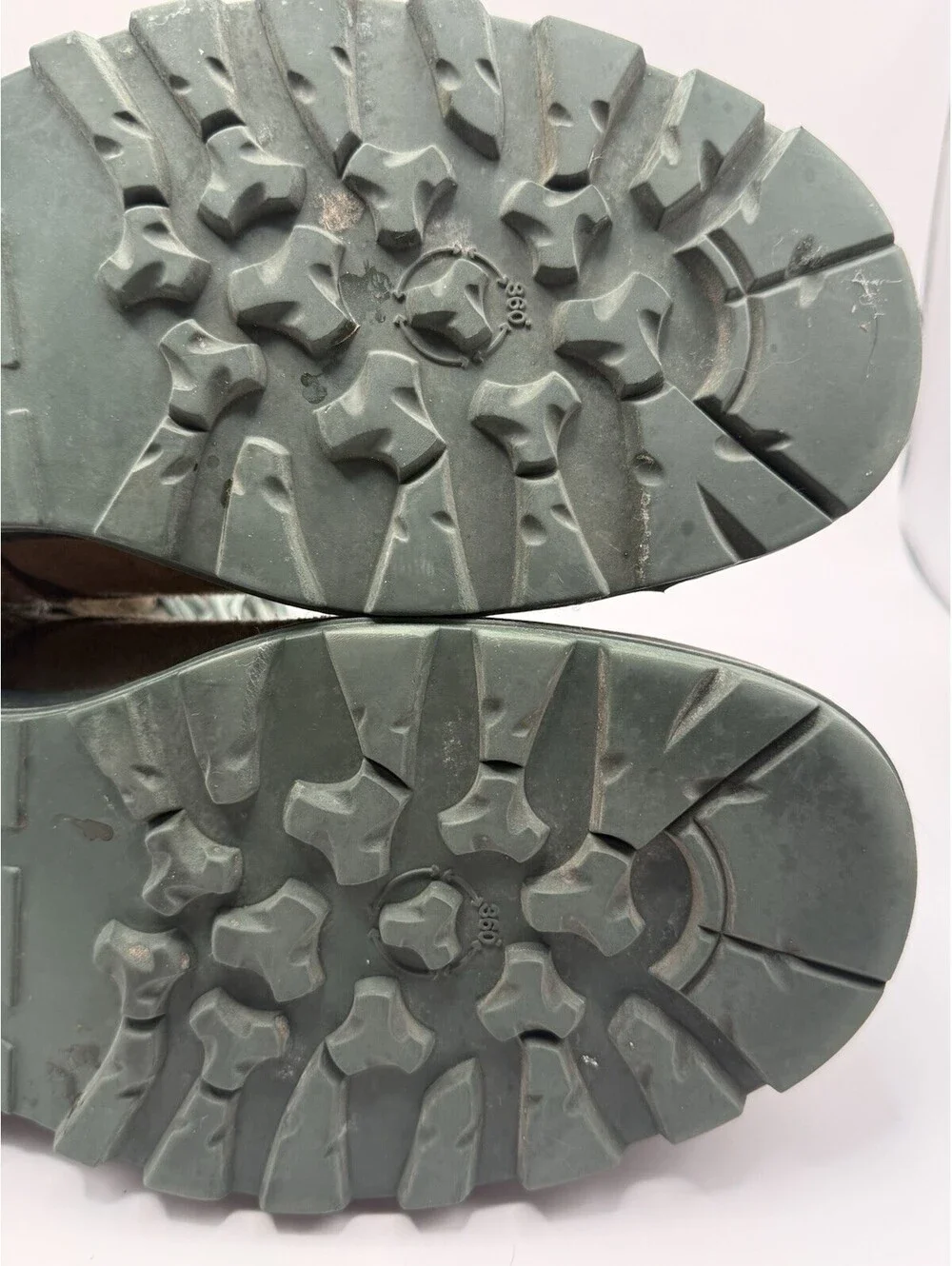 Belleville Military Safety Toe Combat Boots Sz 10.5R Coyote Vibram EH ASTM F2413